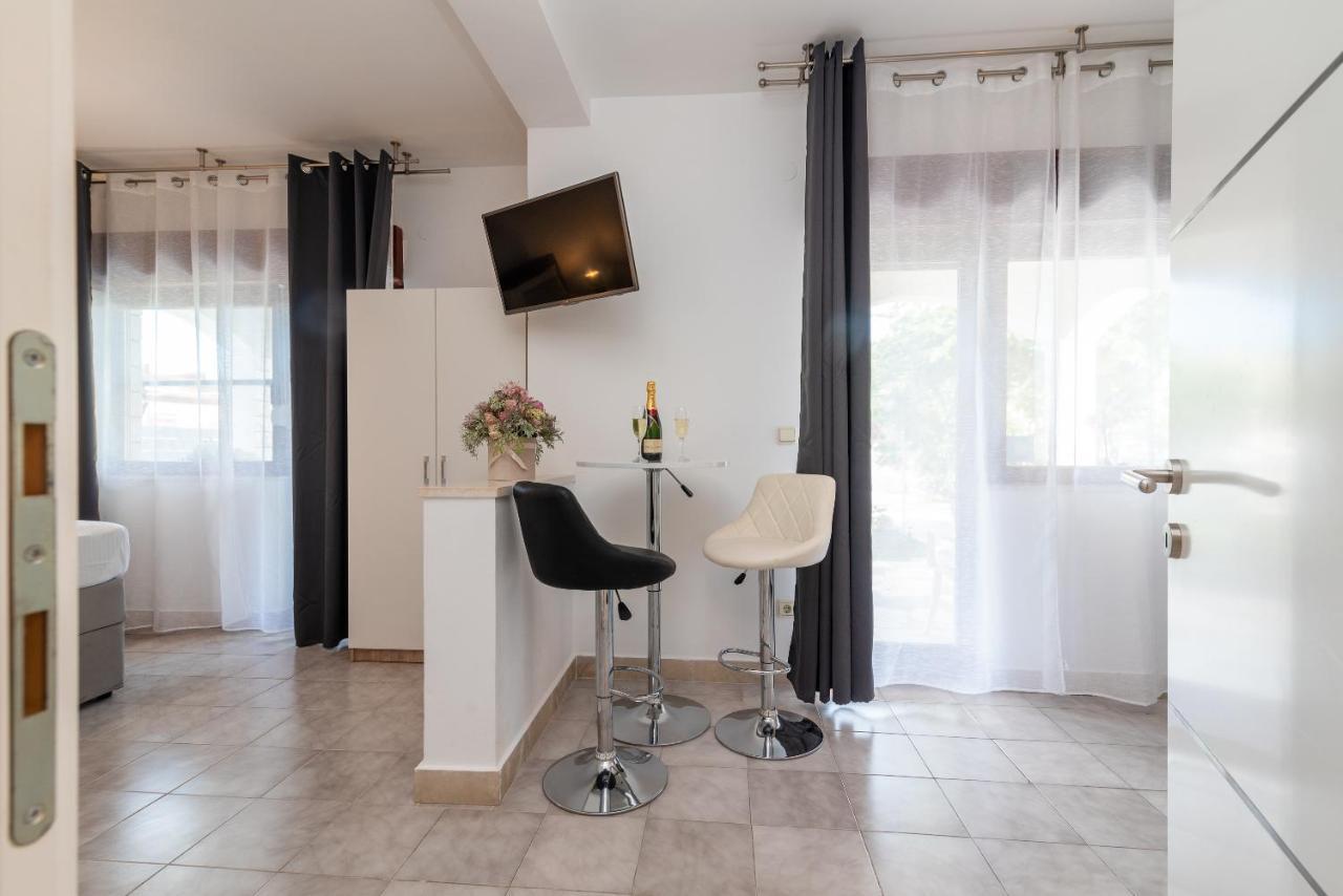 Apartments Bozan Trogir Eksteriør billede
