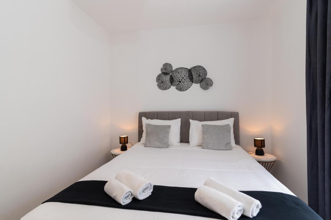 Apartments Bozan Trogir Eksteriør billede