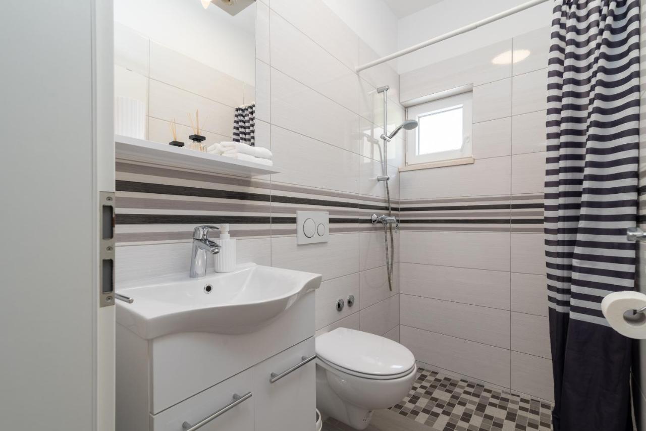 Apartments Bozan Trogir Eksteriør billede