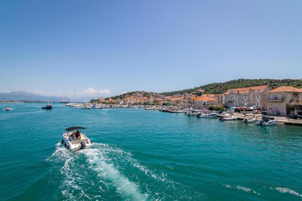 Apartments Bozan Trogir Eksteriør billede